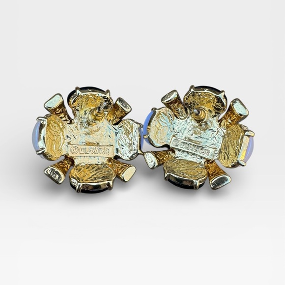 VINTAGE Onyx and Faux Mabe Pearl Cabochon Earrings - Picture 8 of 12